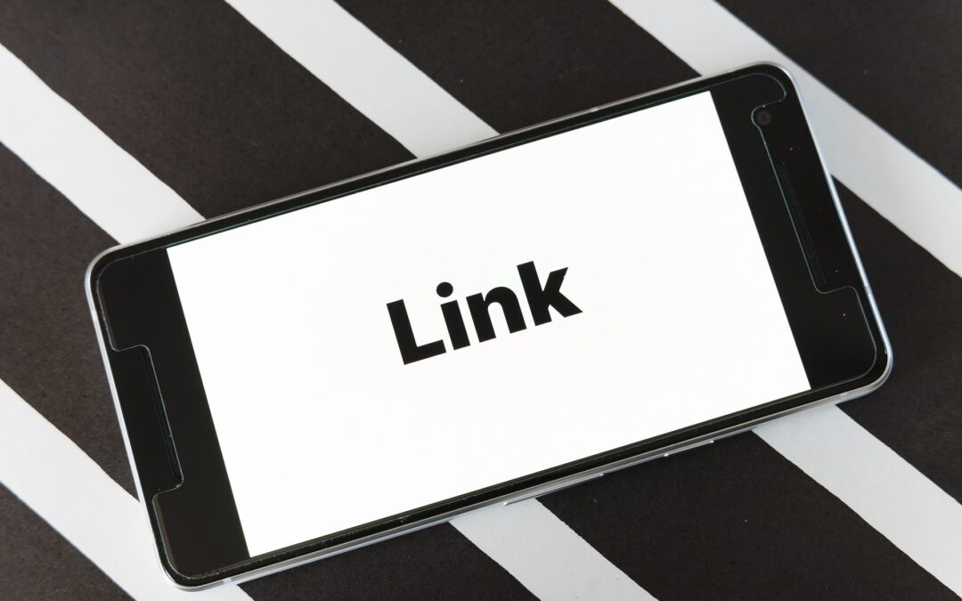 Cell phone showing url link